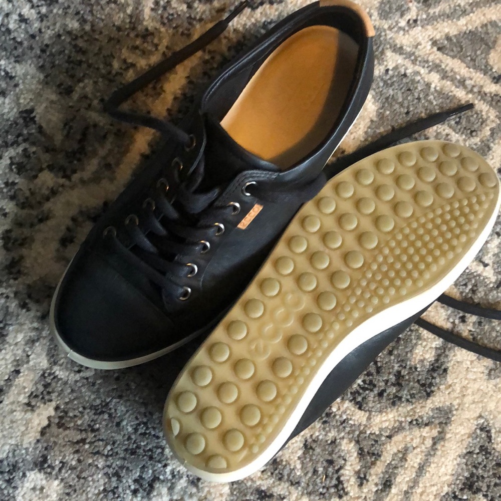 Ecco Soft 7 tennis shoes